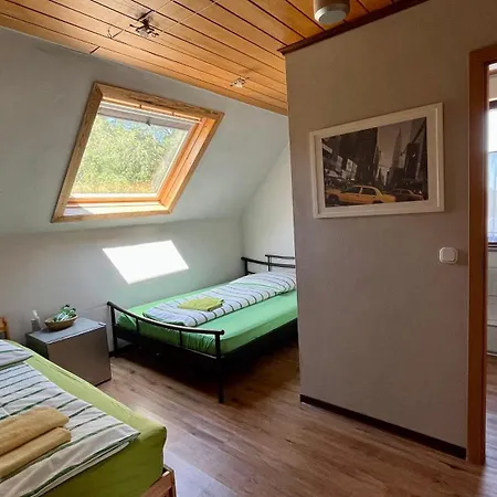 Bed and Breakfast Franky House Am Nuerburgring Quiddelbach Экстерьер фото