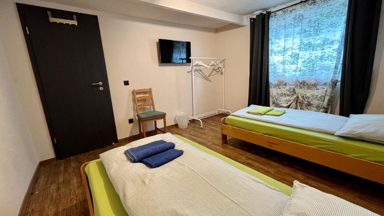 Bed & Breakfast Franky House Am Nuerburgring